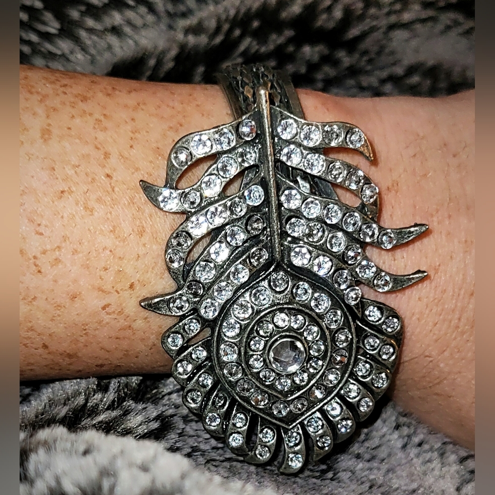 Beautiful Hinged Cuff Bangle Rhinestone Feather B… - image 6